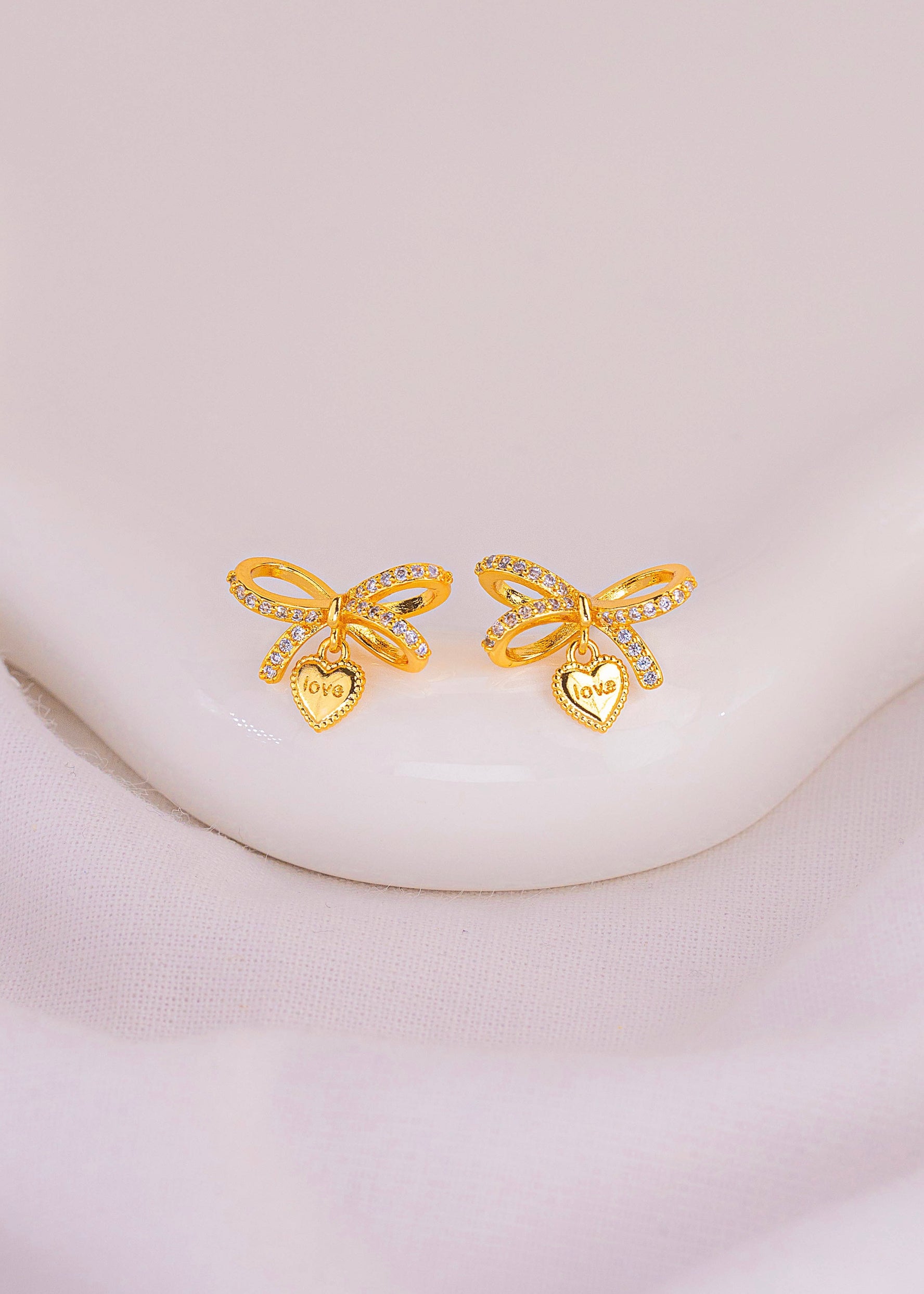 Aretes Amora