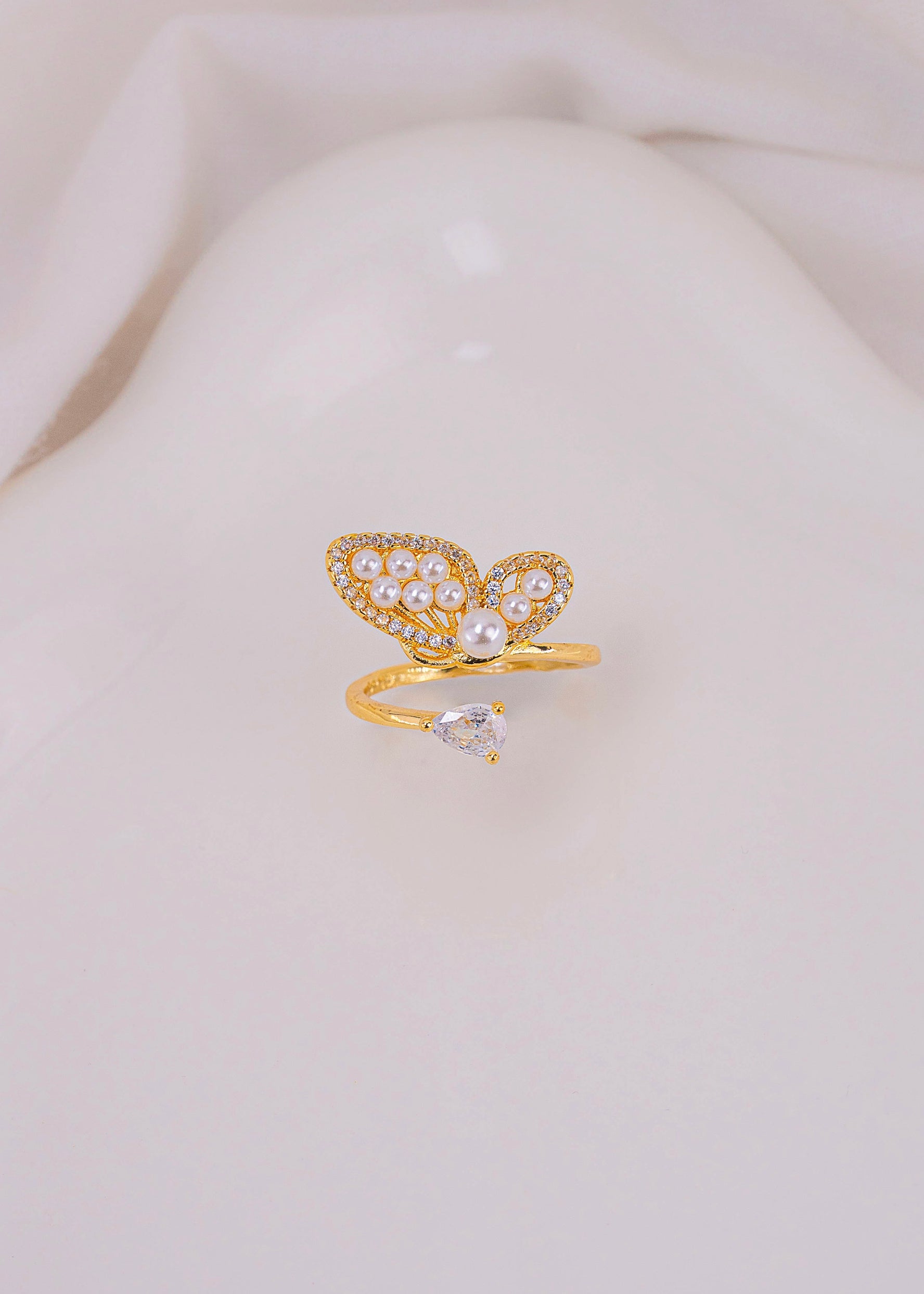 Anillo Mariposa Perlas Dorado