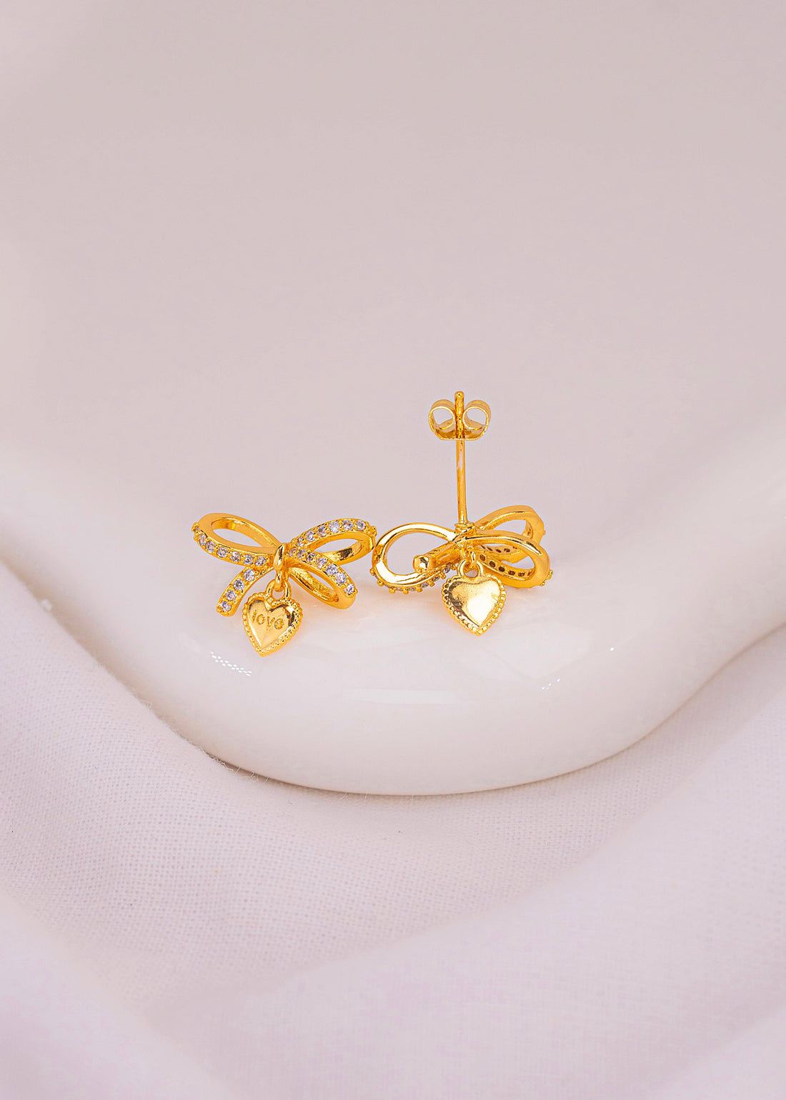Aretes Amora