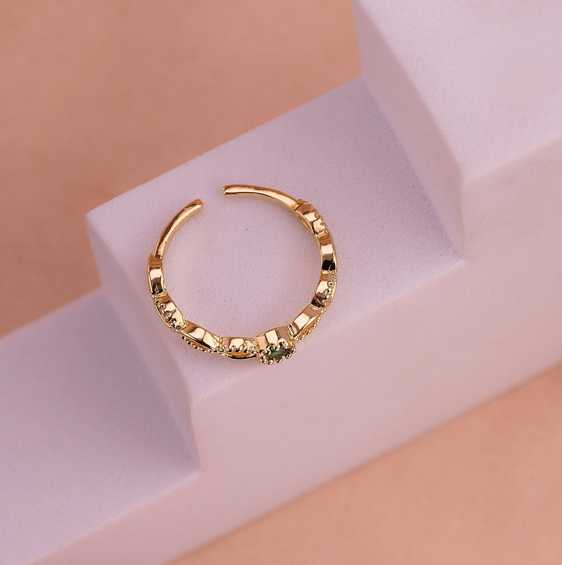 Anillo Esmeralda Trenzado Dorado Ref:A3640