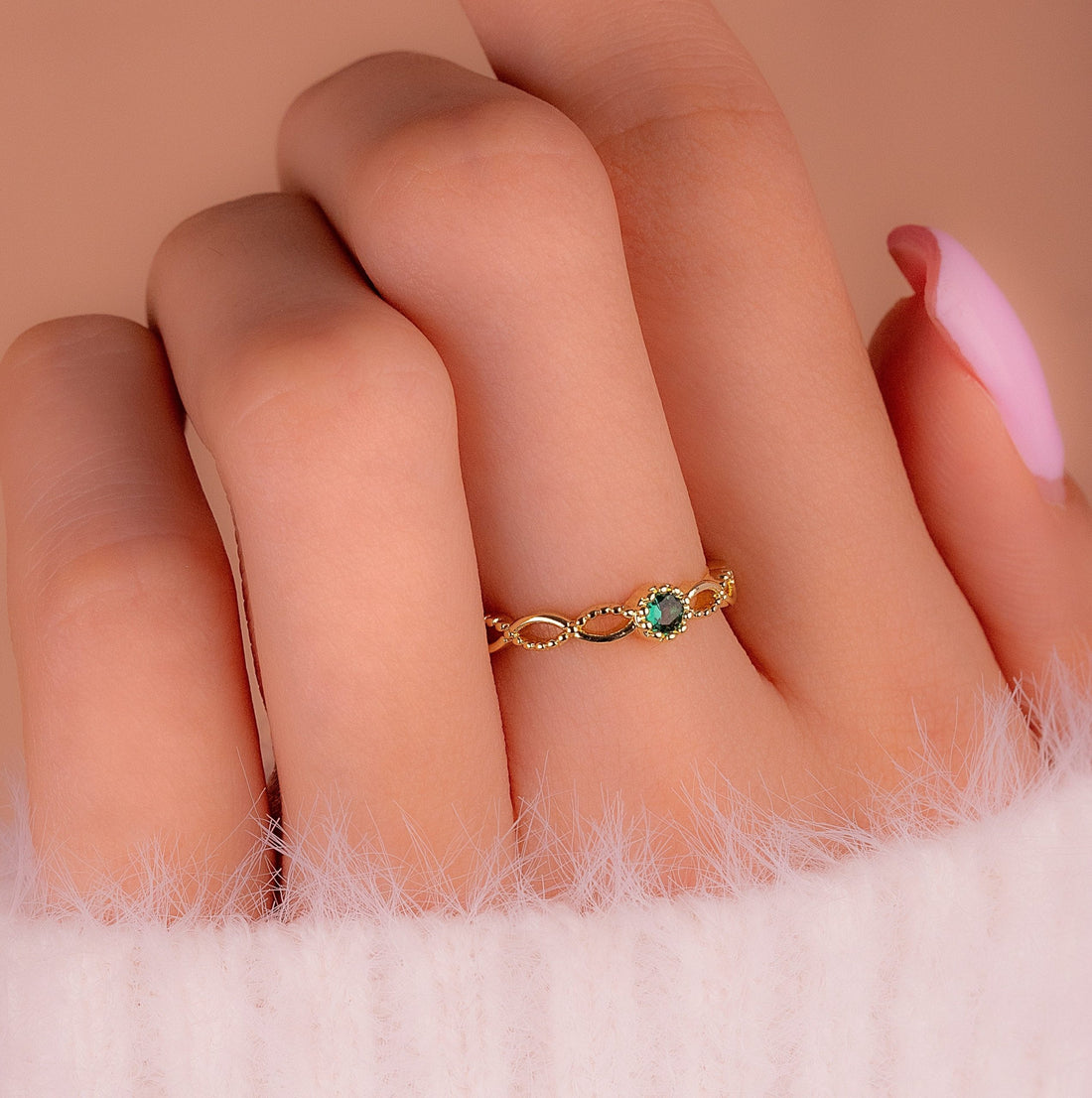 Anillo Esmeralda Trenzado Dorado Ref:A3640