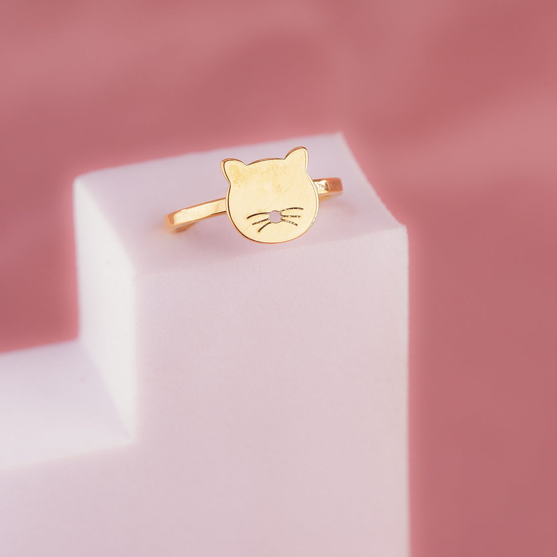 Anillo Cara De Gato Dorado Ref:A3201
