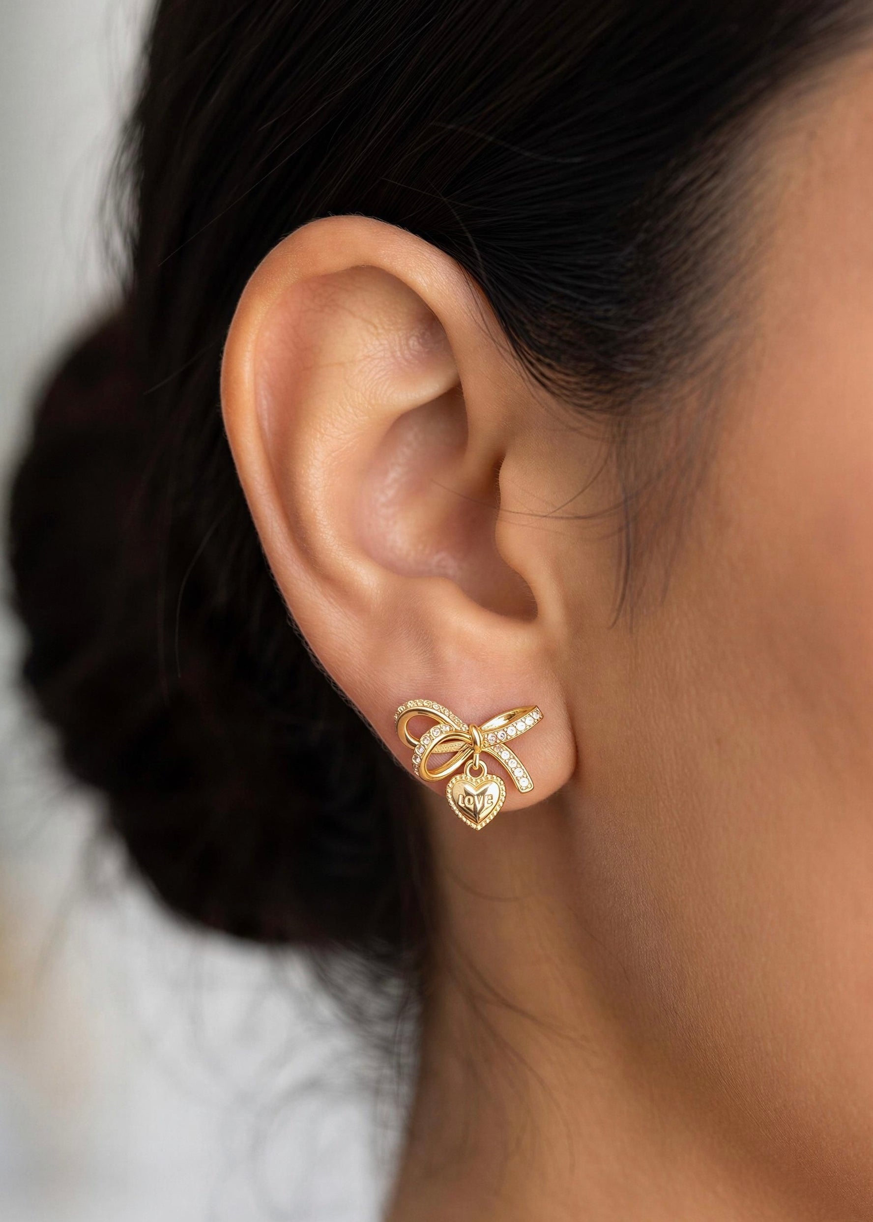 Aretes Amora