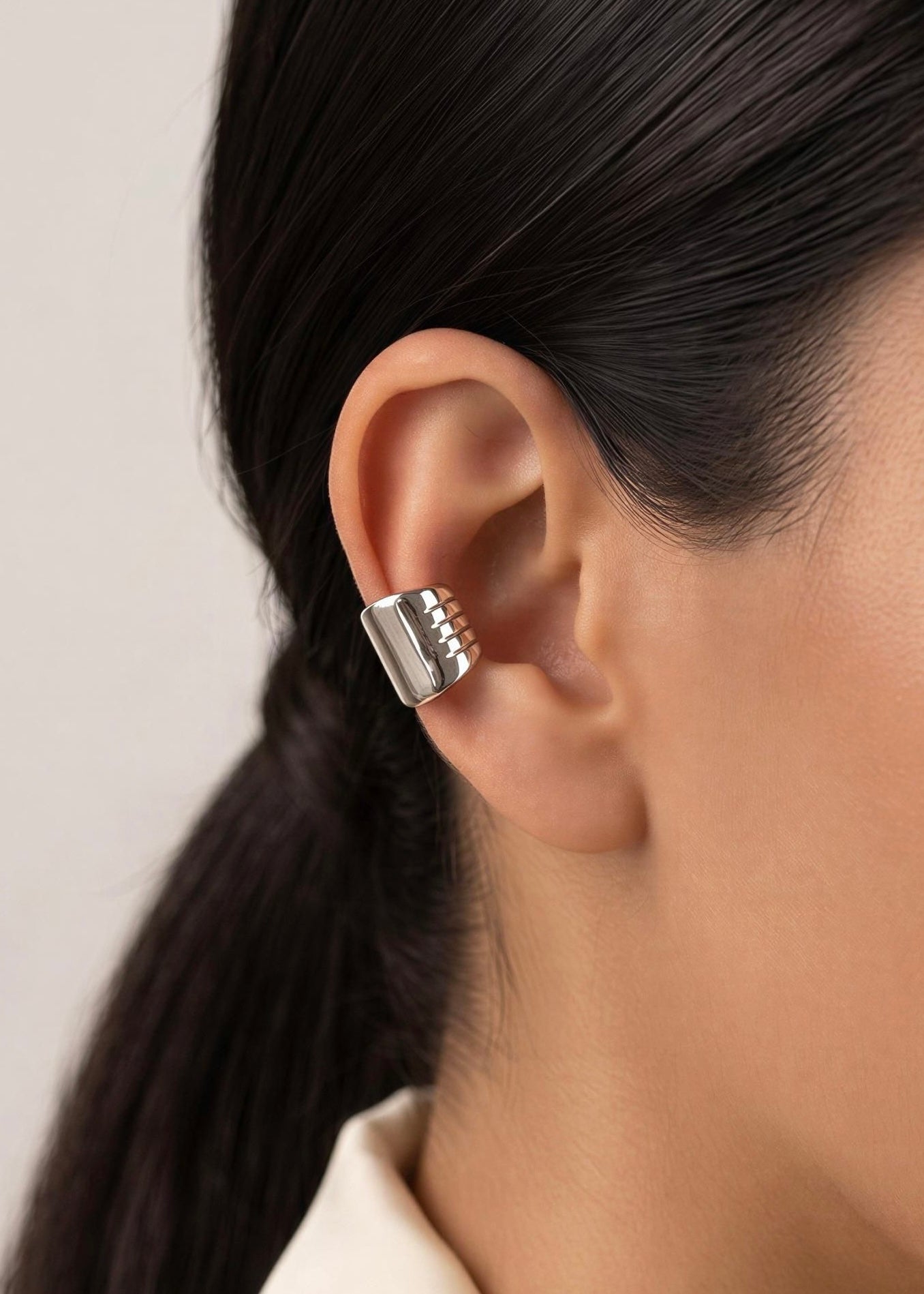 Ear Cuff Oxira Plateado