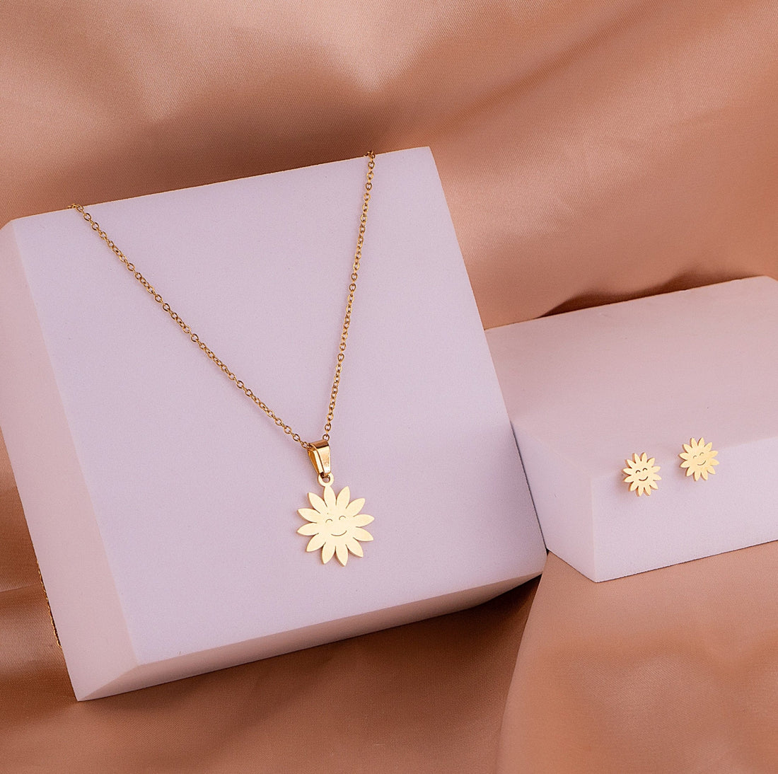 Juego Flor Sonriente Dorado Ref: G073