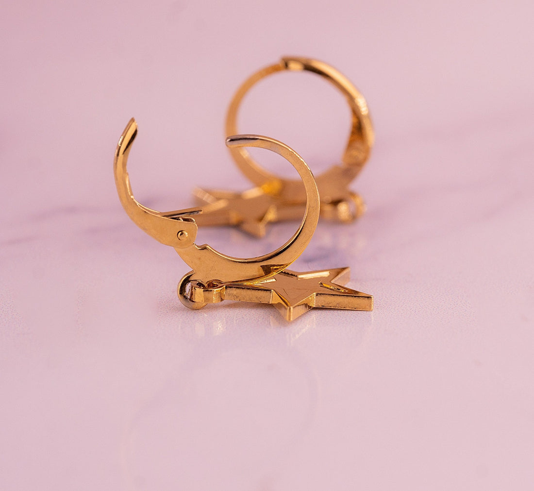 Aretes Gancho Estrellas Dorados Ref: B1405