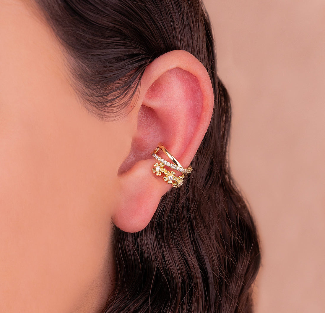 Ear Cuff Camelia Dorado Ref: E115